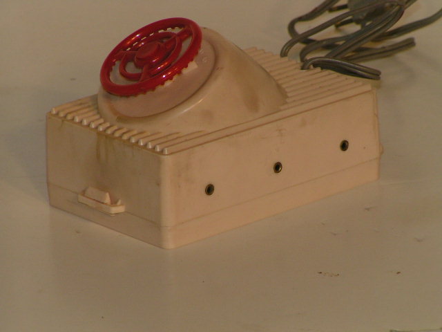 BATTERY CONTROLLER FOR THE SINGLE LANE SET.