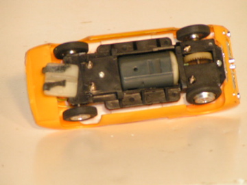 BOTTOM OF THE 1/32 FORD GT40 CHASSIS.SAME CAN MOTOR AS THE 1/36TH SCALE CARS.