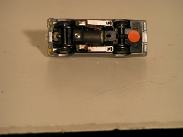 UNDERSIDE SHOWING THE BRUSHES ATTACHED WHICH IS THE DIFFERENCE WITH RASANT. RARE