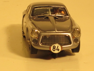 FRONT VIEW OF THE 1/32ND SCALE PEGASO CANGREJO RABASSADA 1953.337/500.RTR