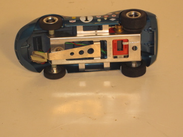 UNDERSIDE OF THE 1/24TH SCALE MCLAREN ELVA