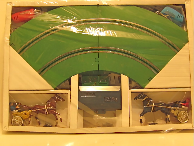 INTERIOR OF THE SULKY SET