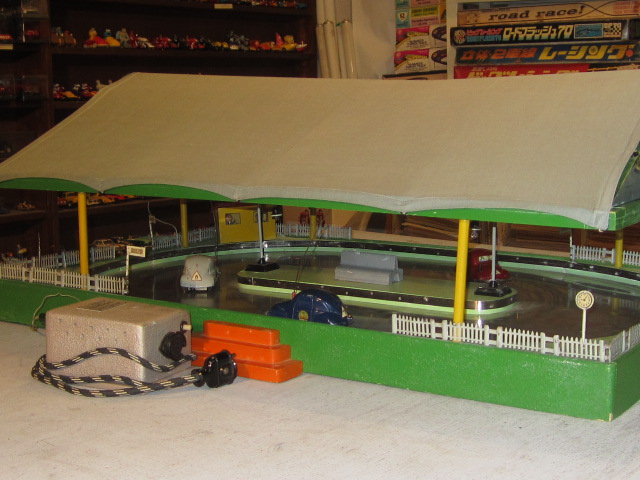 ASSEMBLED SET, 32 BY 21 BY 13 INCHES . RARE