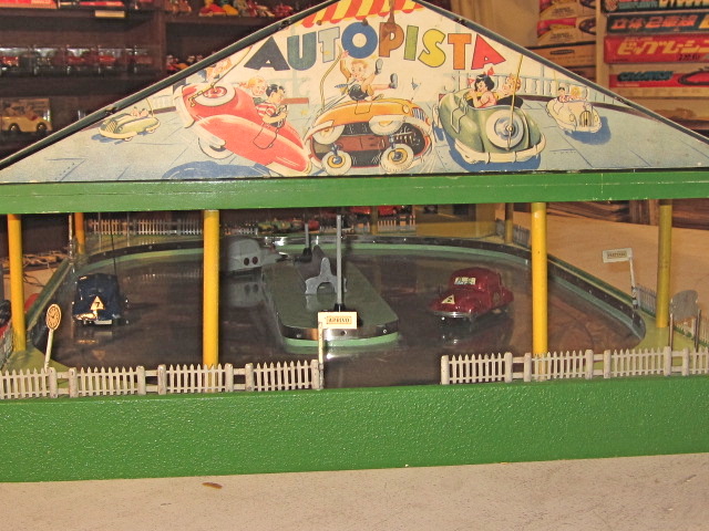 SIDE VIEW OF THE SET