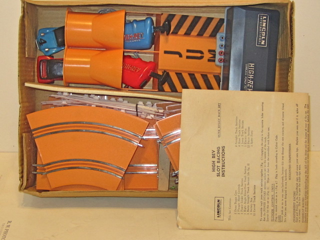 INSIDE THE 1/43RD SCALE DUNE BUGGY JUMP SET