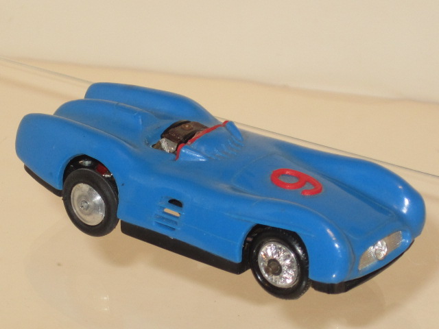 1/43RD SCALE MERCEDES SILVER ARROW. NOREV BODY. RARE
