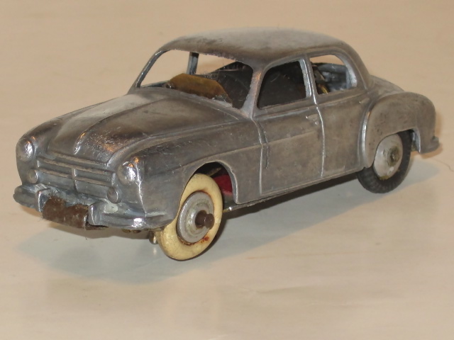 1/43RD SCALE METAL RENAULT FEGATE , PROTOTYPE  