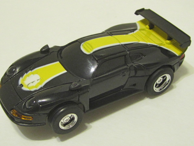 1/43RD SCALE PORSCHE 911 GT1