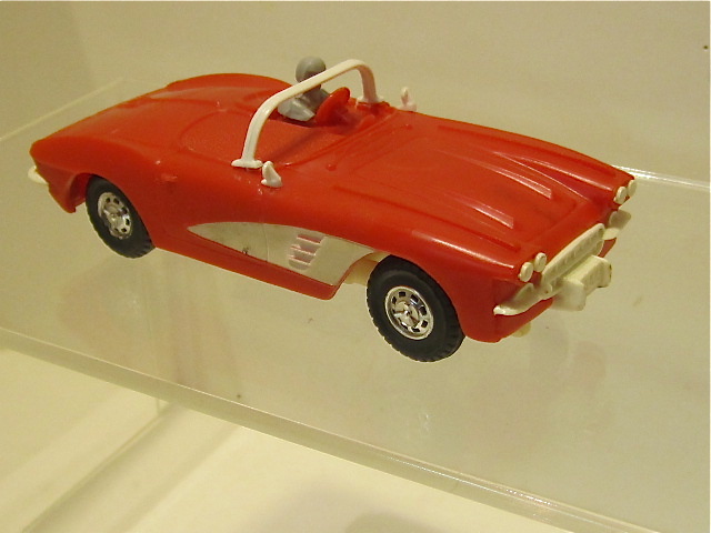 1/32ND SCALE CORVETTE FROM THE RARE JAMES BOND SET