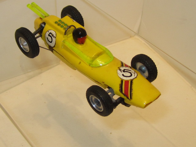 1/32ND SCALE LOTUS 25
