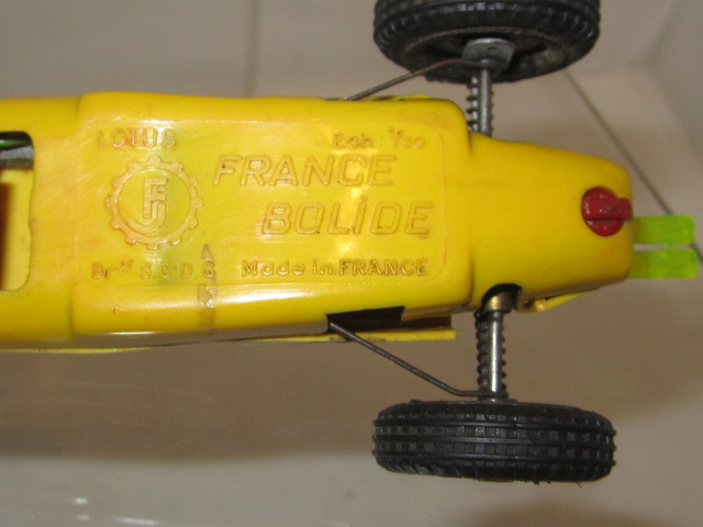 BOTTOM OF THE LOTUS 25