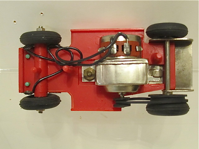 TOP OF THE 1961 CHASSIS SHOWING THE BELT DRIVE.