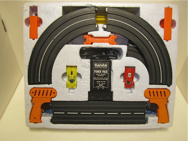 CONTENTS OF THE HO SCALE SET # 200