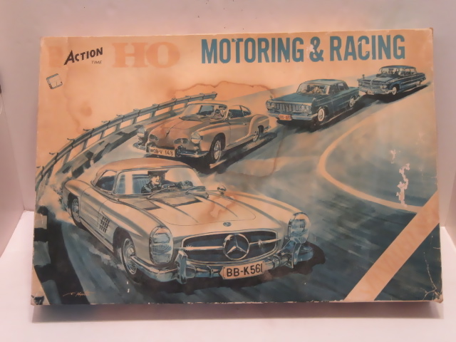 ANOTHER HO SCALE SET WITH A PORSCHE 356 & A FERRARI250 GTO .RARE