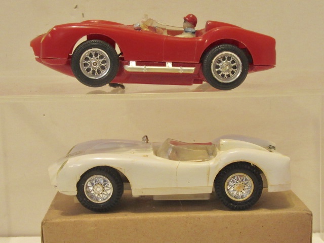 DIFFERENCE BETWEEN THE EARLIER & LATER MODEL FERRARI TRS