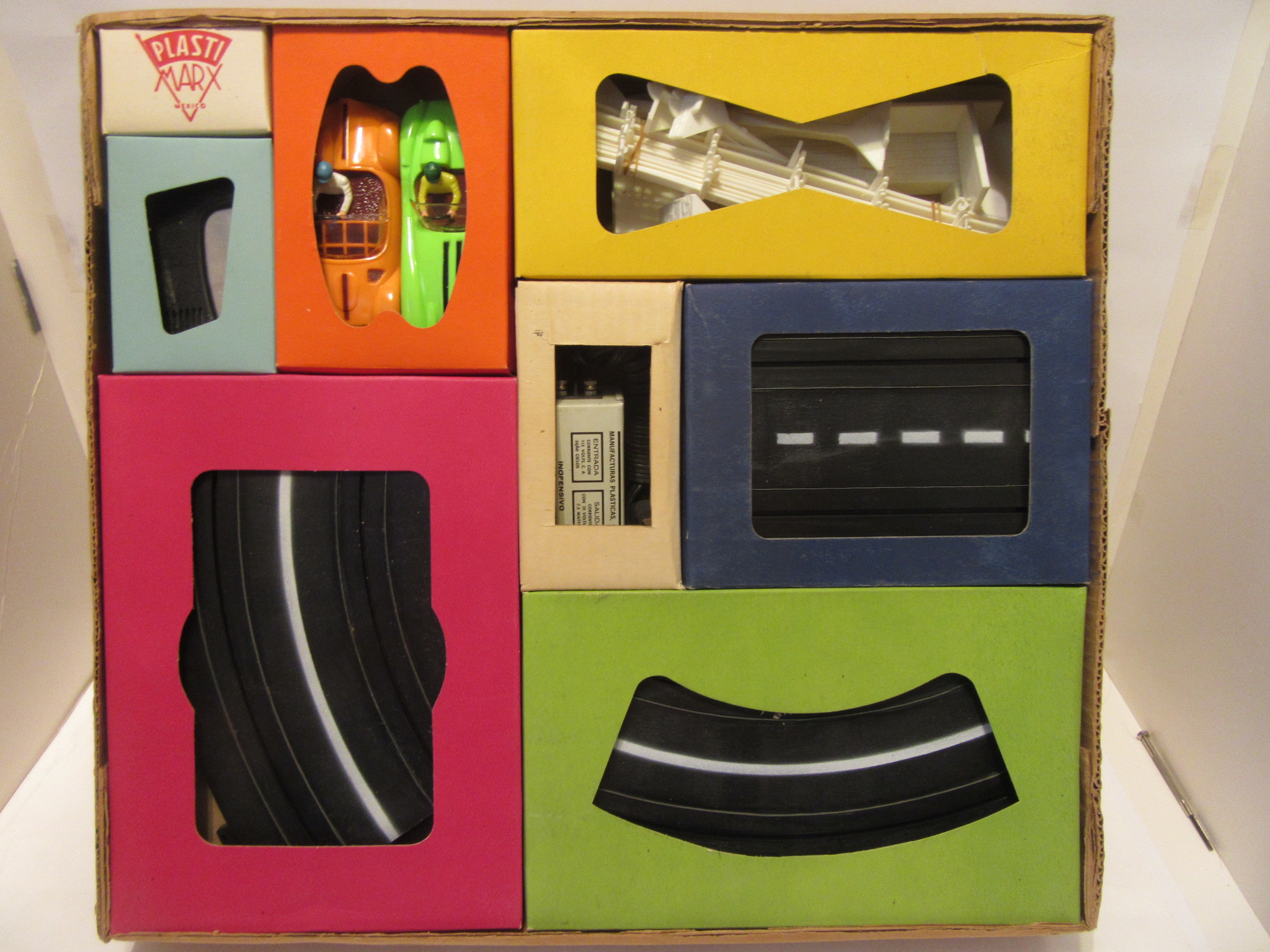 CONTENTS OF THE NIGHT RACING SET. RARE