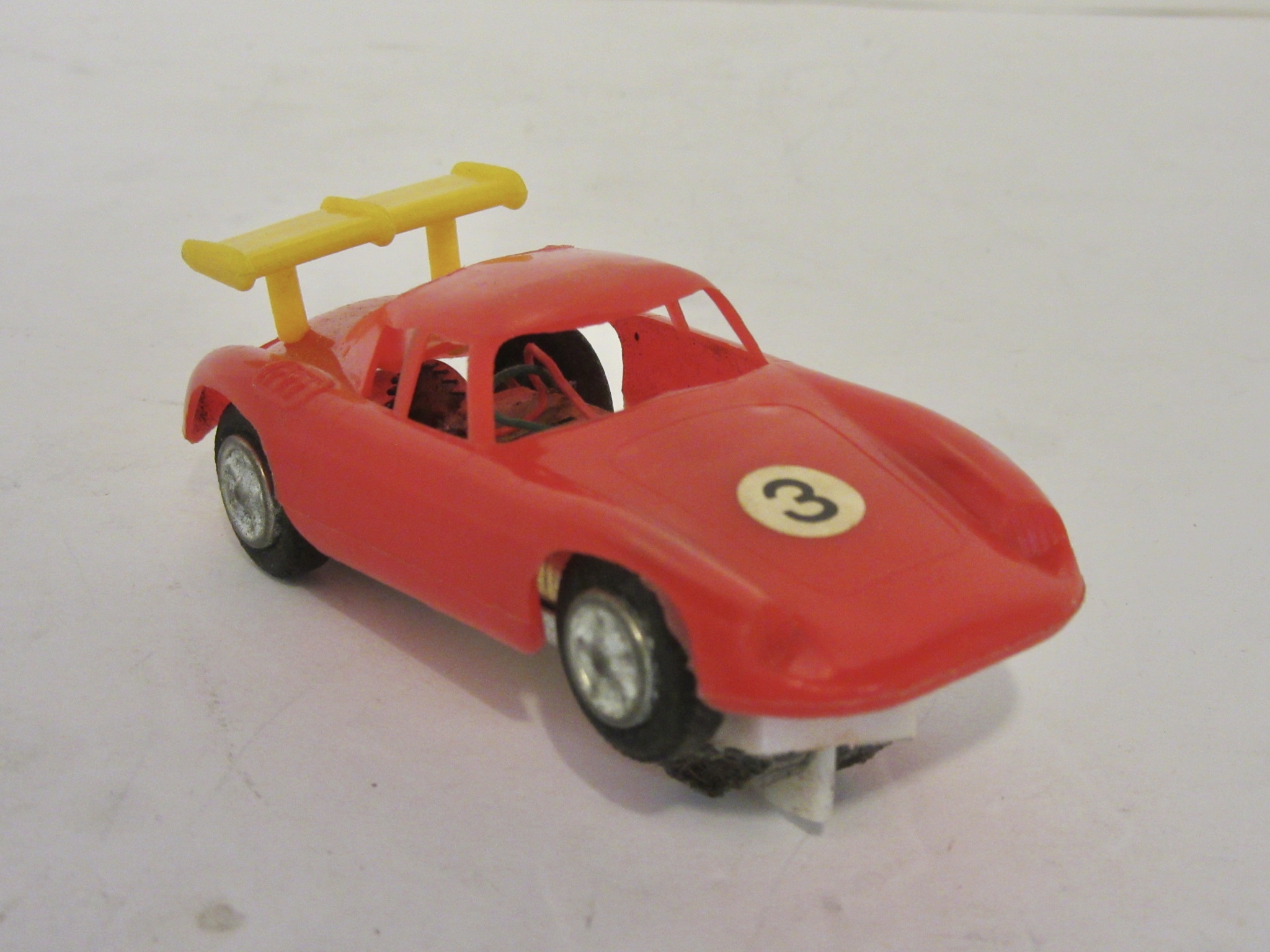 1/43RD SCALE PORSCHE GT904 WITH WING. 