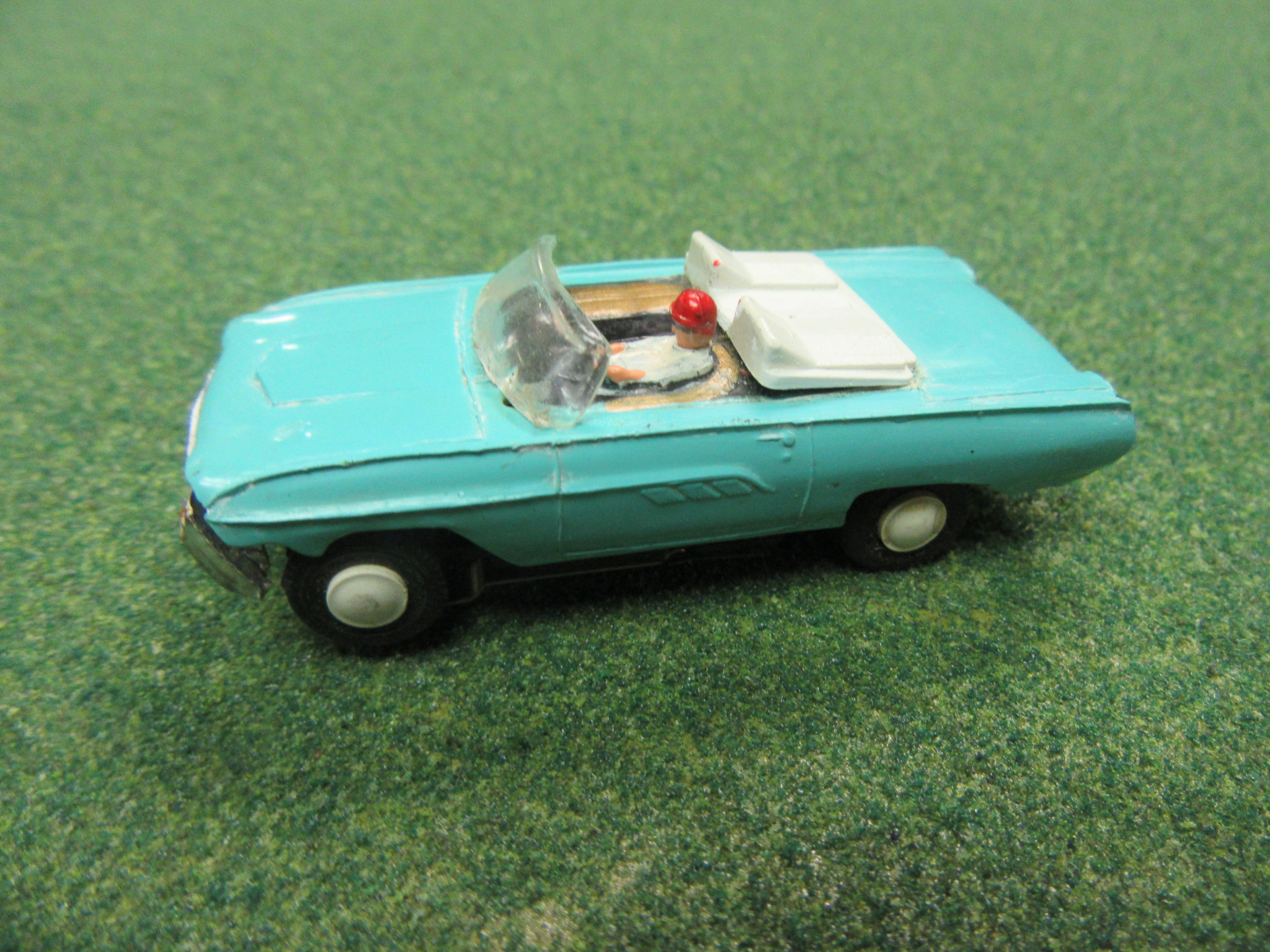 HO SCALE FORD T BIRD, RARE