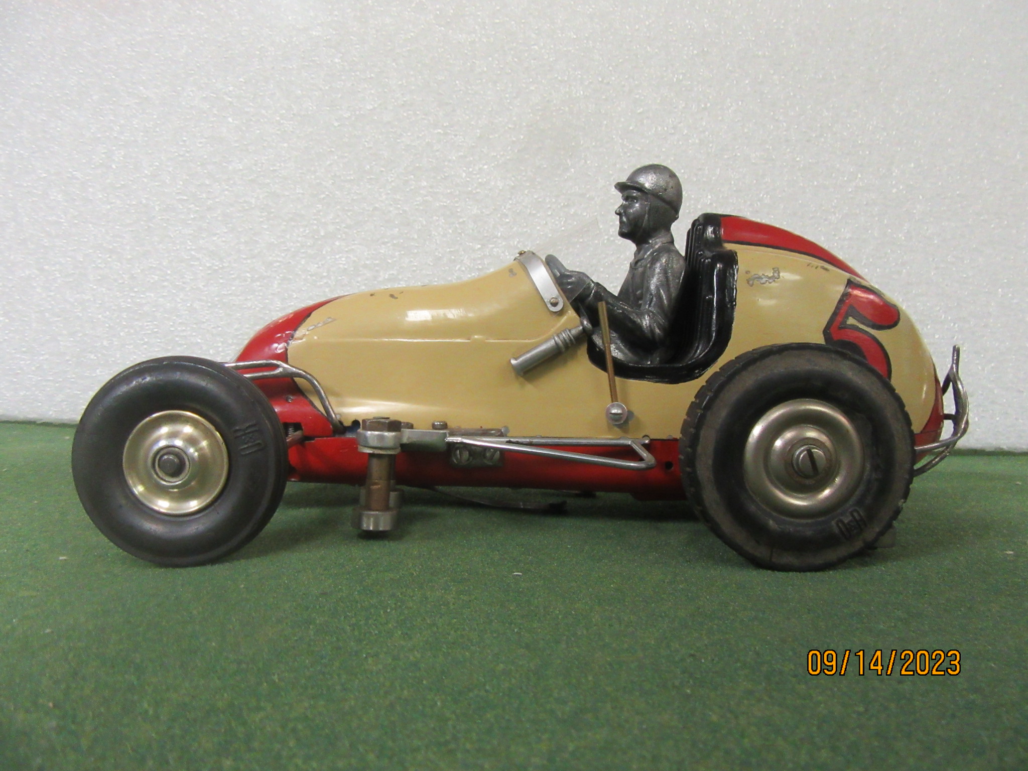 1/18TH SCALE RAIL CAR 1948