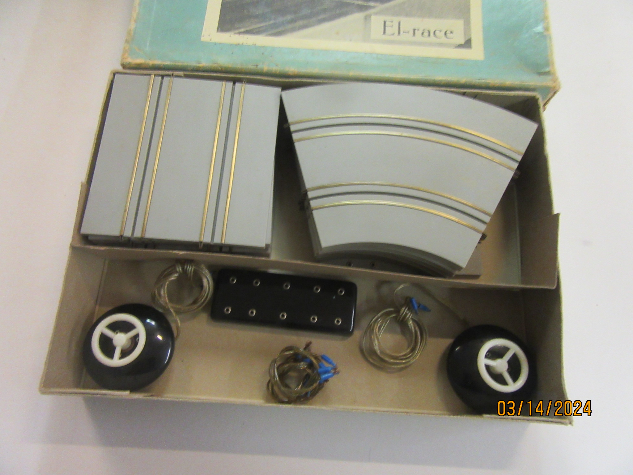 CONTENTS MINUS THE VWS OF THE 1958 ELMODAN EMI SET. VERY RARE 
