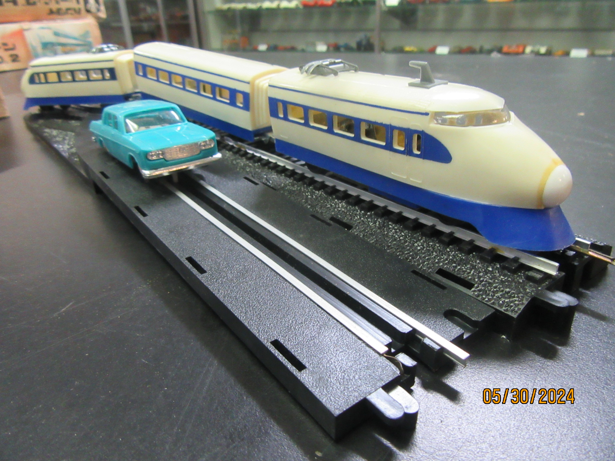 1/43RD SCALE TOYOPET $ BULLET TRAIN .RARE