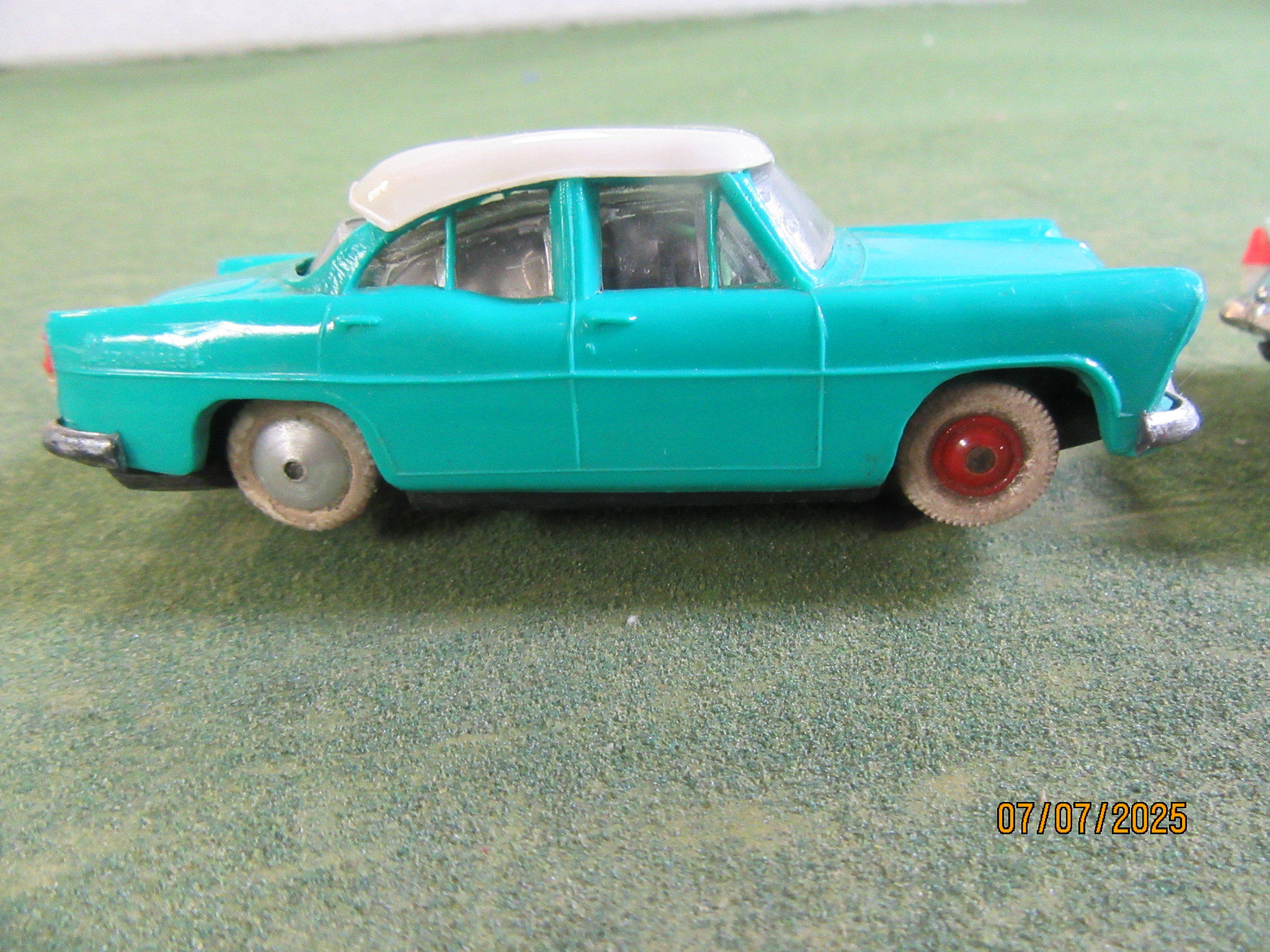 1/43RD SCALE SIMCA VERSAILLES,1959 -1962 ,BODY BY NOREV. VERY RARE