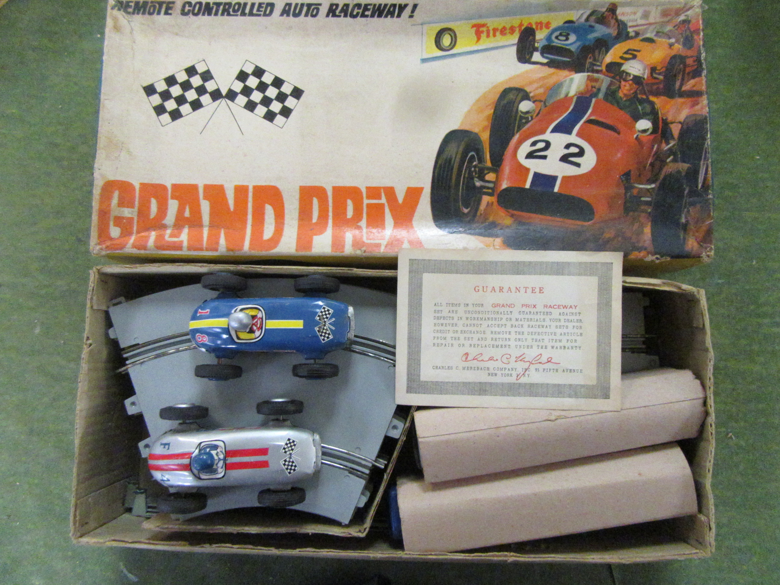 TINPLATE GRAND PRIX SET