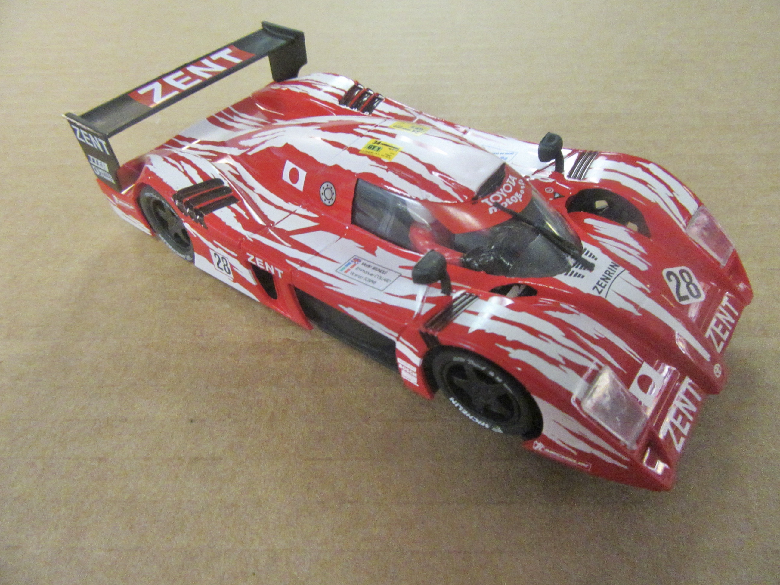 1/32ND SCALE TOYOTA ZENT
