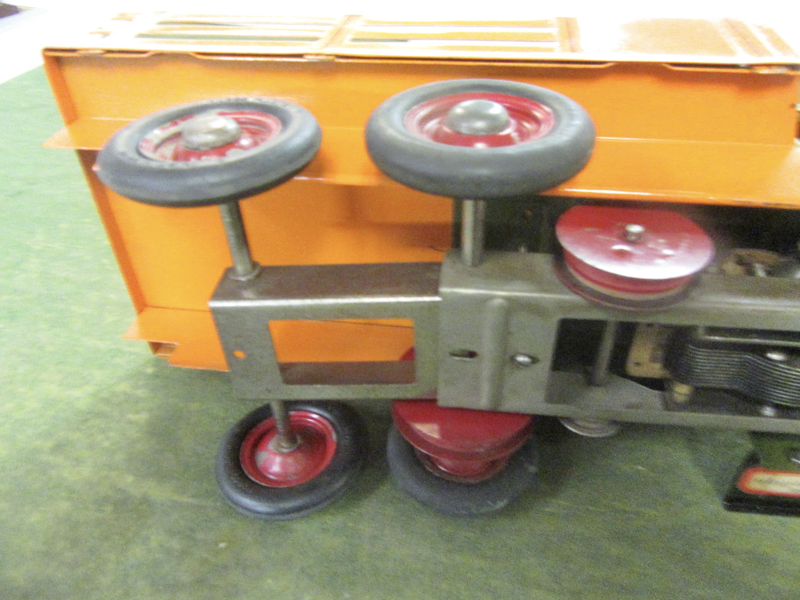 EXTRA 2 WHEELS FOR THE 1931-33 STEAK BED TRUCK WITH ELECTRIC HEADLIGHTS LIGHTS. RARE
