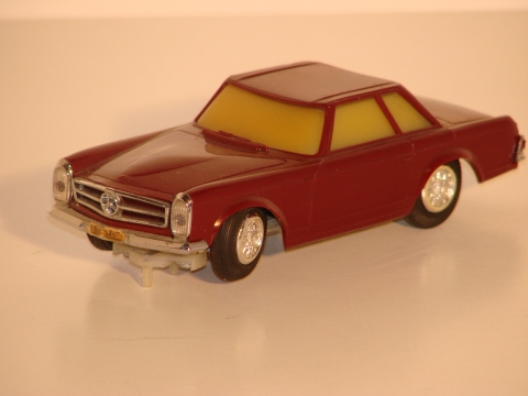 1/32ND SCALE MERCEDES 280 SL