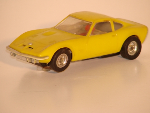 1/32ND SCALE OPEL GT
