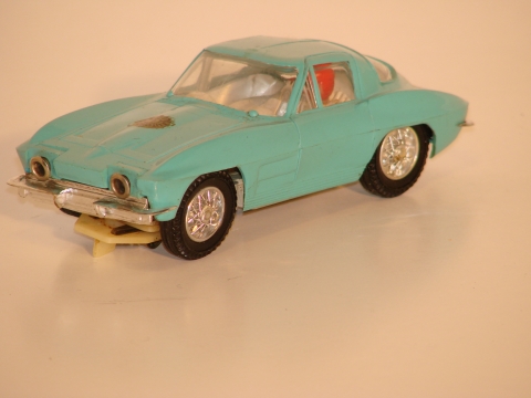 1/32ND SCALE CORVETTE STINGRAY, COPY OF ELDON