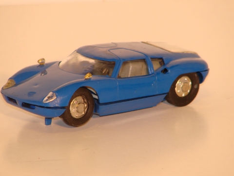 1/32ND SCALE LOLA GT COUPE, RARE
