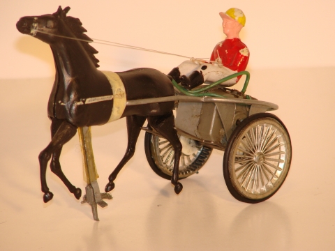 SULKY,HORSES LEGS MOVE