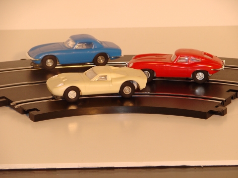 1/40TH SCALE CARS ON THE 3 LANE TRACK