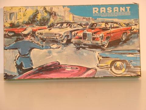 SET BOX TOP OF THE 1ST SET