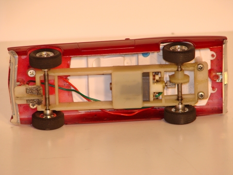 BOTTOM OF THR 1/32ND SCALE DODGE CHARGER