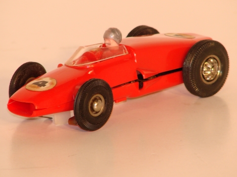 1/32ND SCALE LOTUS 18