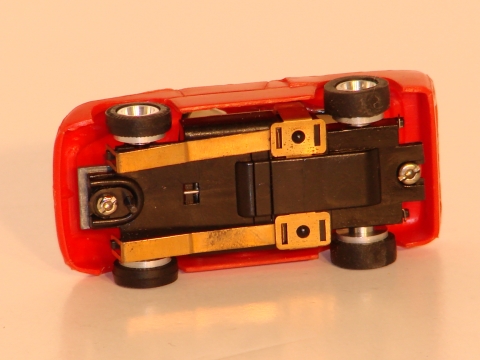 UNDERSIDE OF THE HO SCALE FORD GT 40