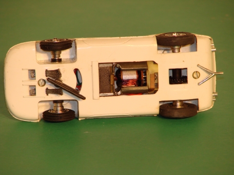 BOTTOM OF THE 1/32ND SCALE FORD GT 40