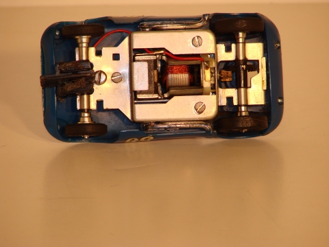 BOTTOM OF THE 1/32ND SCALE CHEETAH