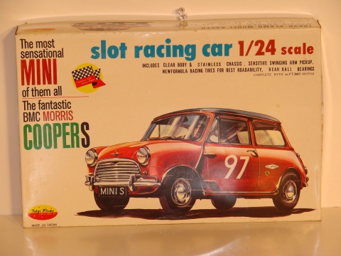 1/24TH SCALE VACUUM BODY MINI COOPER BOX TOP ,PRODUCED IN 1967,RARE