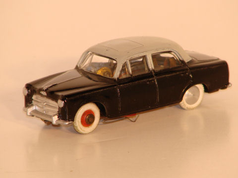 1/43RD SCALE PEUGEOT 403, ZAMAC BODY BY QUIRALU. MADE IN 1957.1ST TYPE,VERY RARE