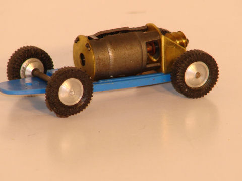 MOTOR OF THE 1/43RD SCALE COOPER. 2ND VERSION.