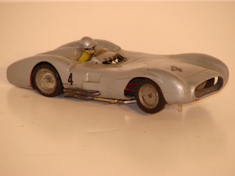 1/32 RESIN MERCEDES SILVER ARROW MADE BY GENE WALLINGFORD  1960-61,USED AT THE ROCKFORD RACETRACK.