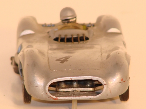 FRONTVIEW OF THE 1/32 RESIN MERCEDES SILVER ARROW,MADE AROUND 1960-61 BY GENE WALLINGFORD.