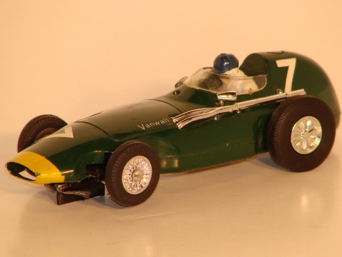 EARLY 1/32ND SCALE VANWALL 