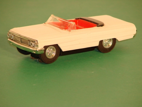 1/32ND SCALE FORD GALAXIE