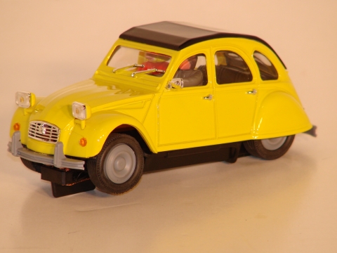 1/32ND SCALE CITROEN 2 CV