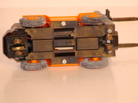 BOTTOM OF THE FORKLIFT